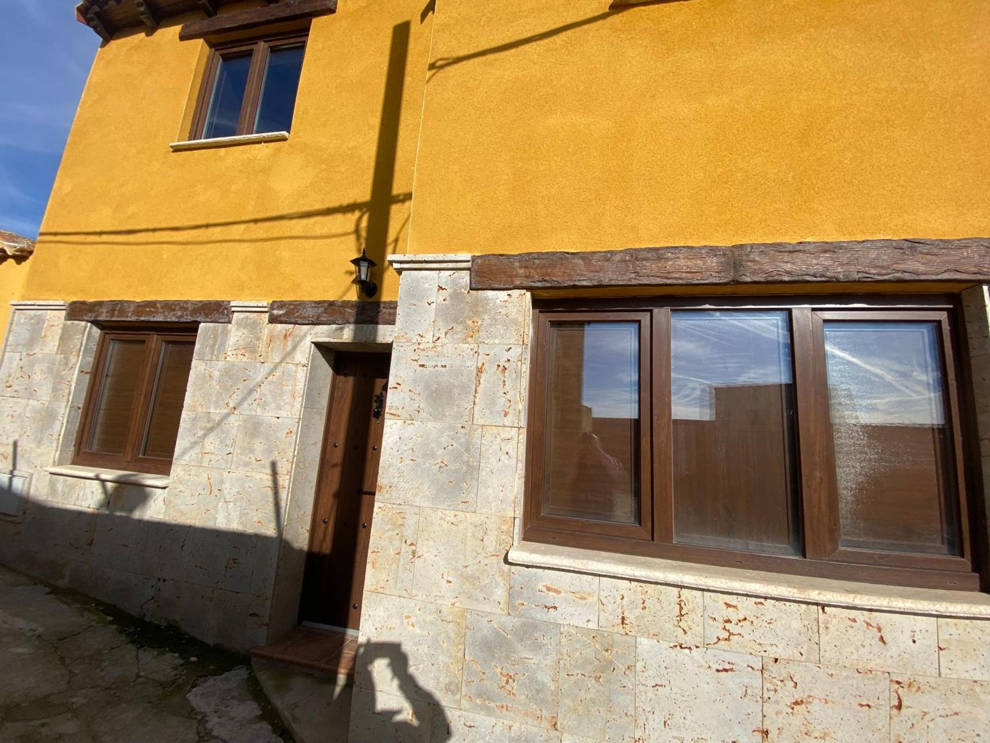 Casa Rural Los Valles Valdenebro de los Valles Exterior foto